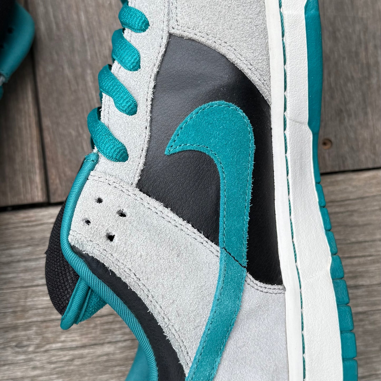 Nike SB Dunk Low Chrome Ball Incident Size 12