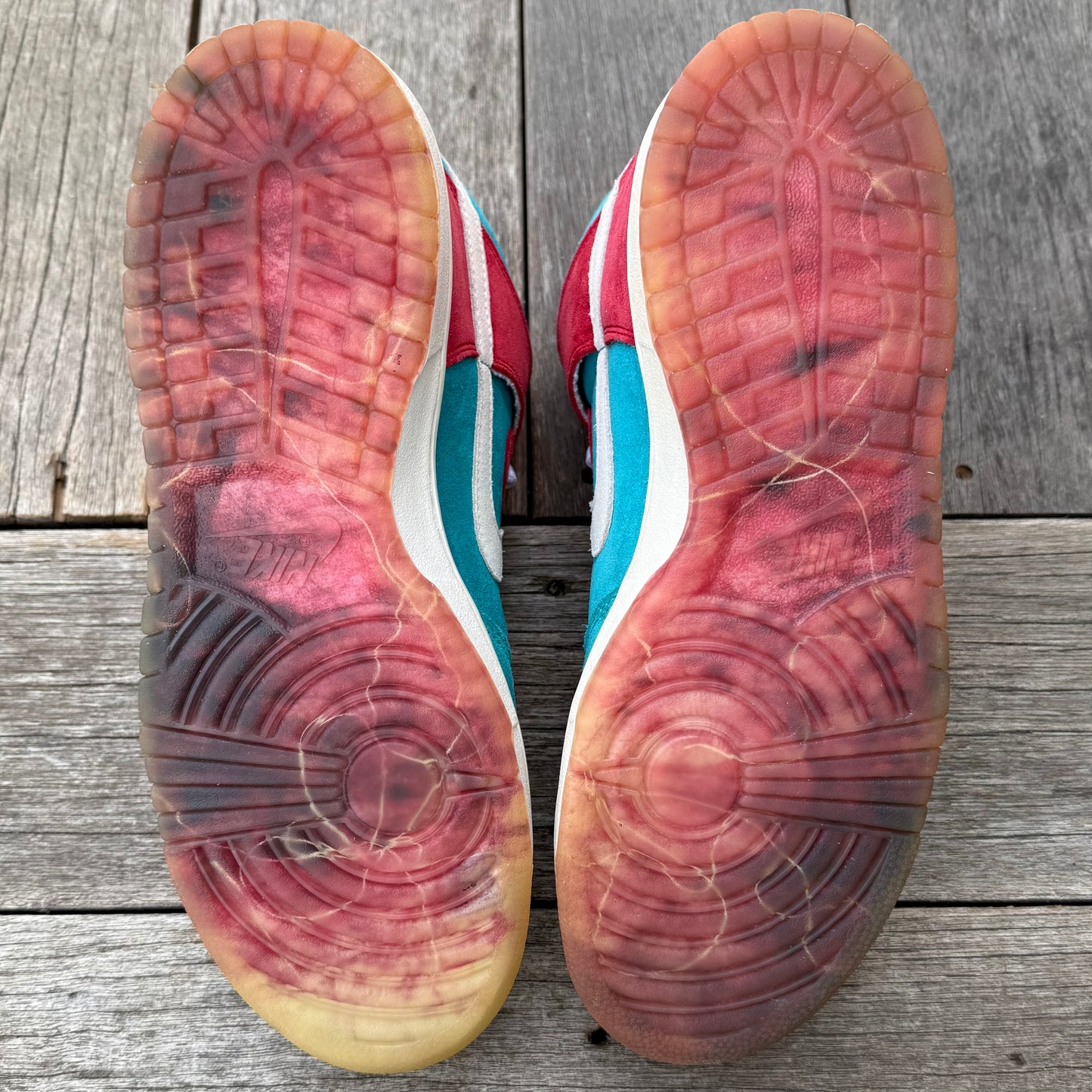 Nike SB Dunk High Bloody Gums Size 10.5