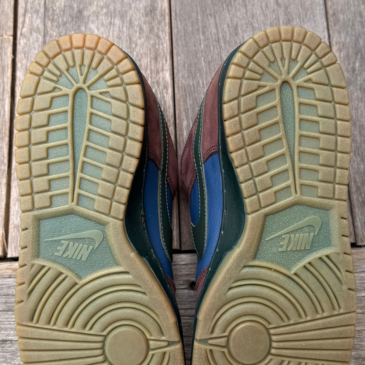 Nike SB Dunk Low Barf Size 10