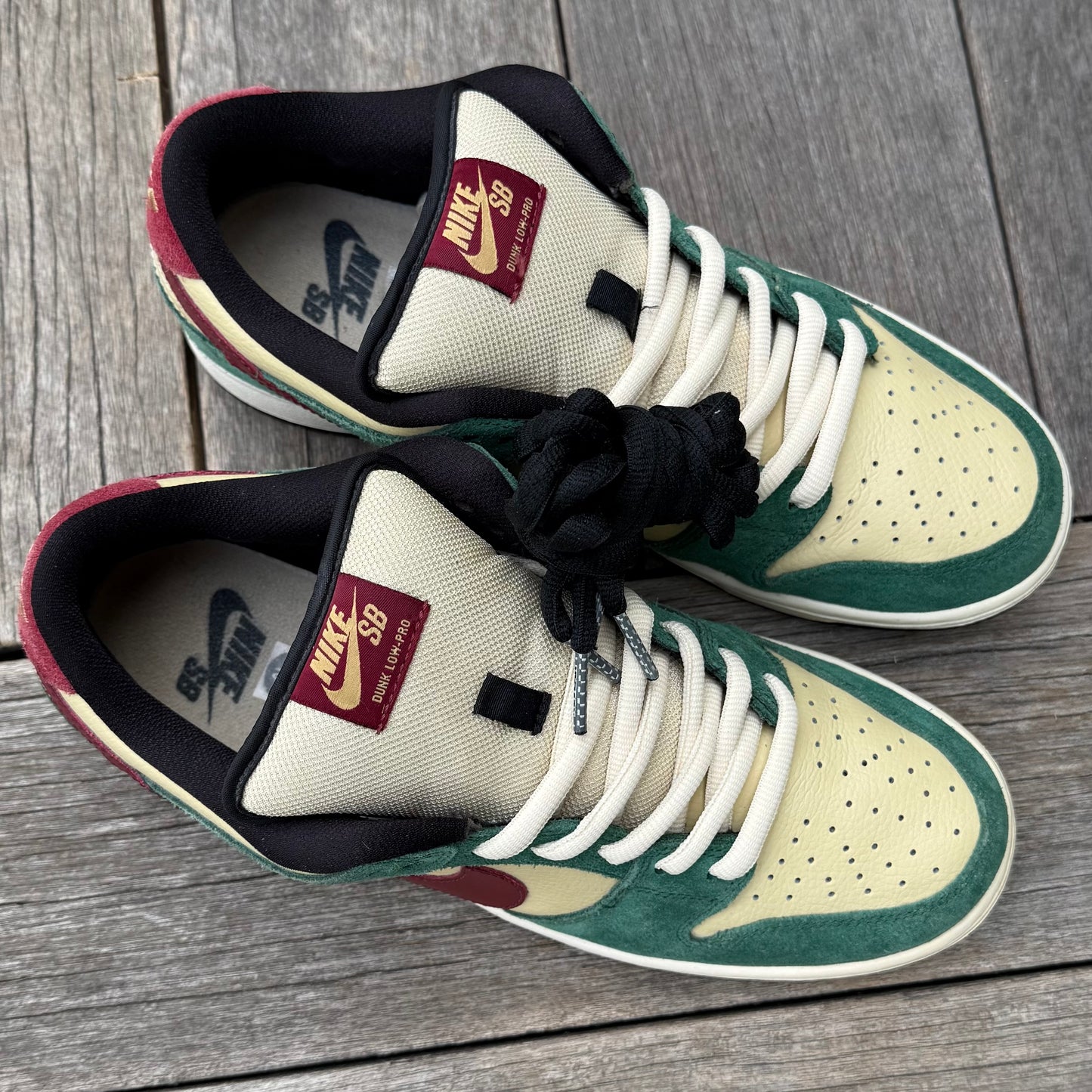 Nike SB Dunk Low Jameson Vegas Gold Size 10