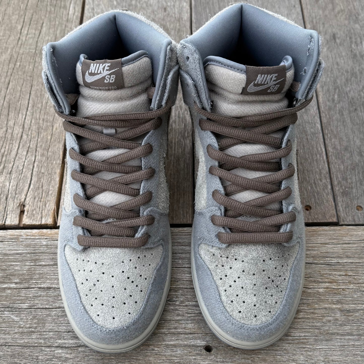 Nike SB Dunk High TaunTaun Size 10