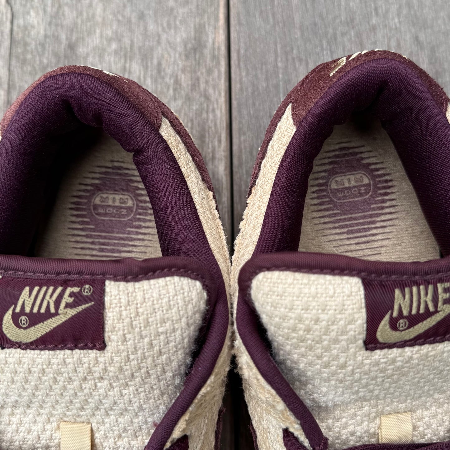 Nike SB Dunk Low Red Hemp Size 10.5