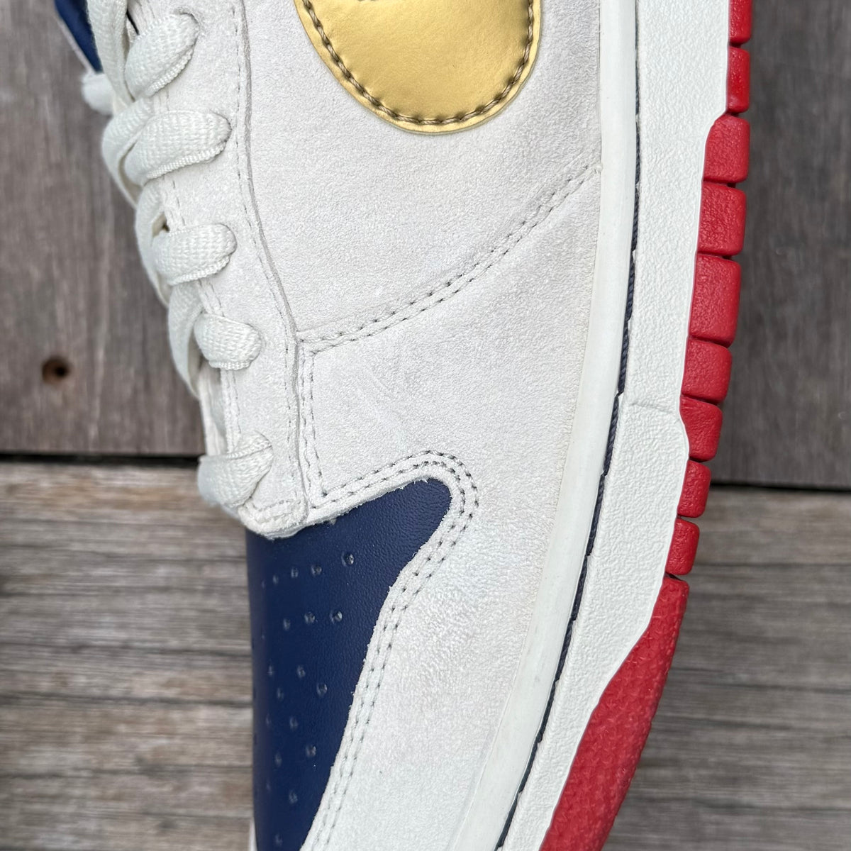 Nike SB Dunk Low Old Spice Size 9.5