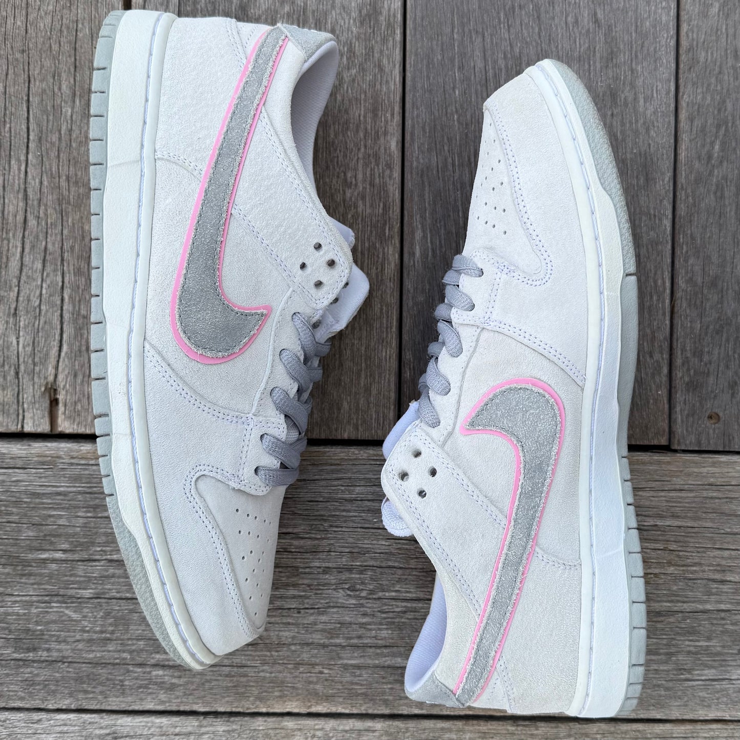 Nike SB Dunk Low Perfect Pink IW Size 10.5