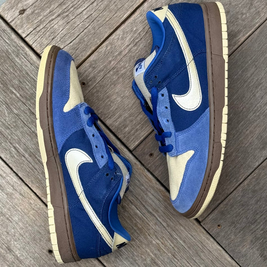 Nike SB Dunk Low Gold Rail Melbourne Size 10