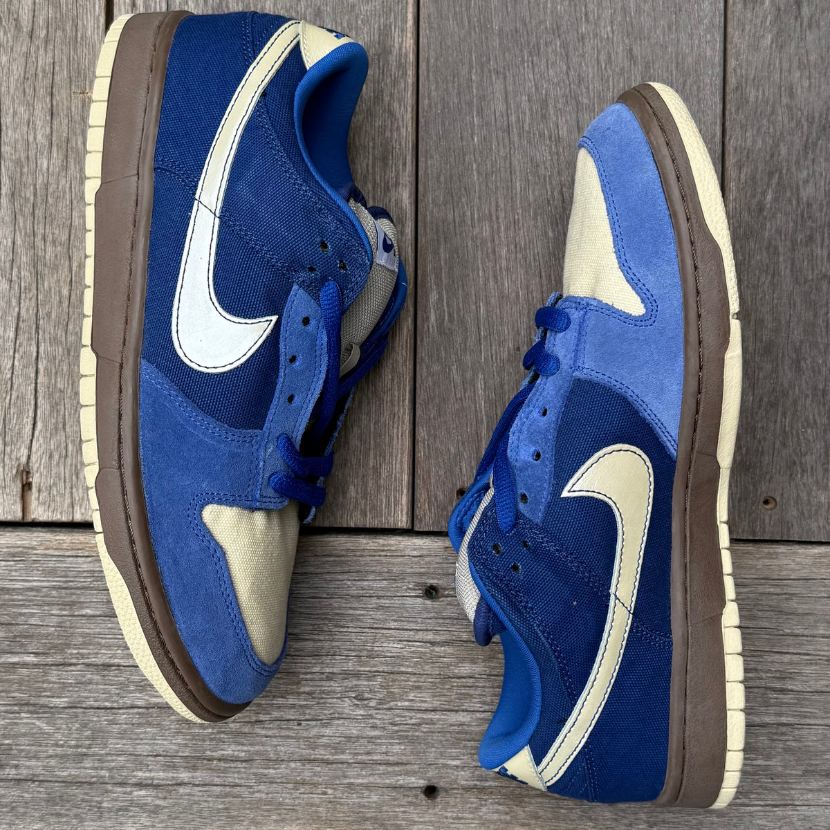 Nike SB Dunk Low Gold Rail Melbourne Size 10