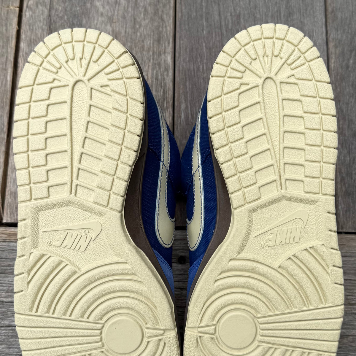 Nike SB Dunk Low Gold Rail Melbourne Size 10
