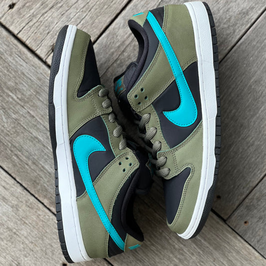 Nike SB Dunk Low Medium Olive Turbo Green Size 10