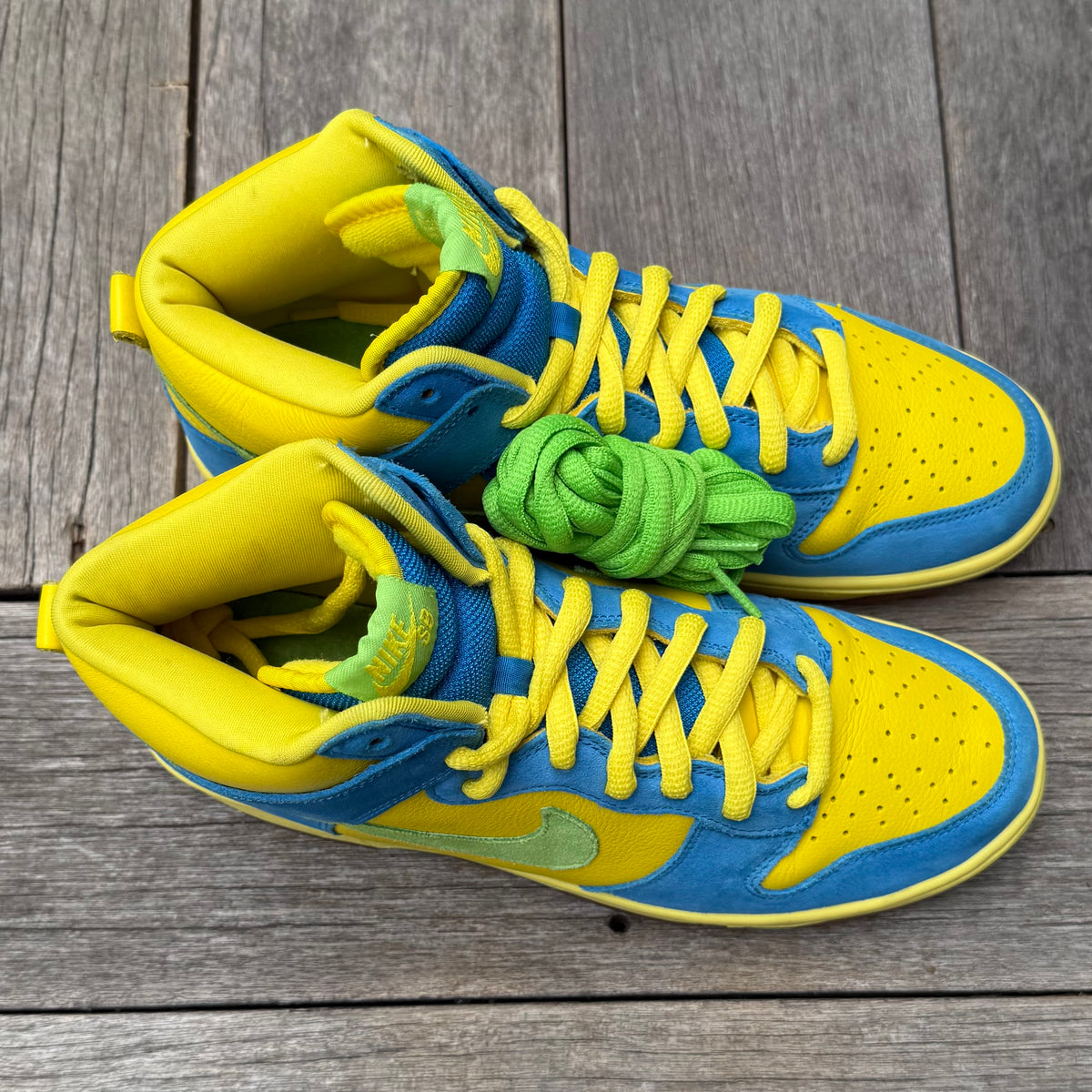 Nike SB Dunk High Marge Simpson Size 9.5