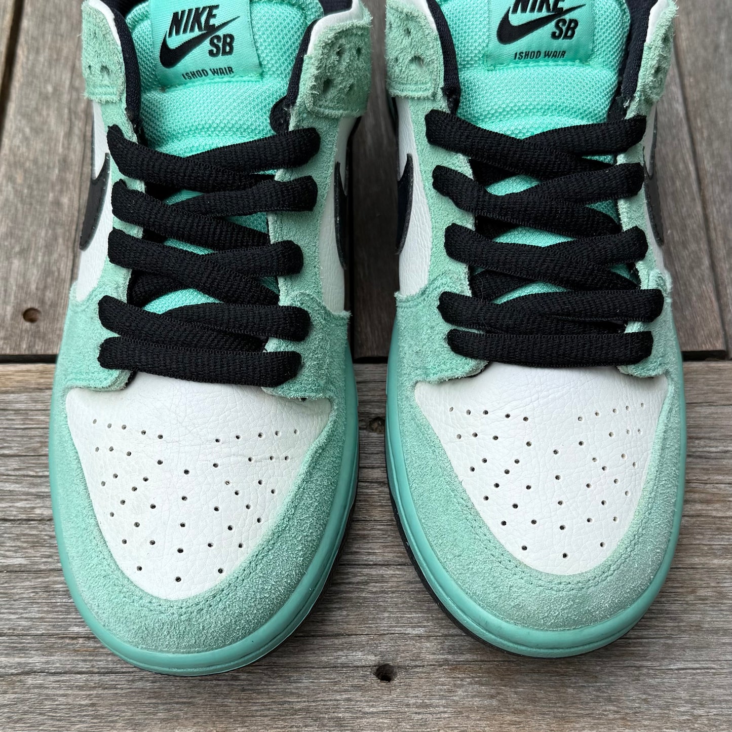 Nike SB Dunk Low Sea Crystal Size 9.5