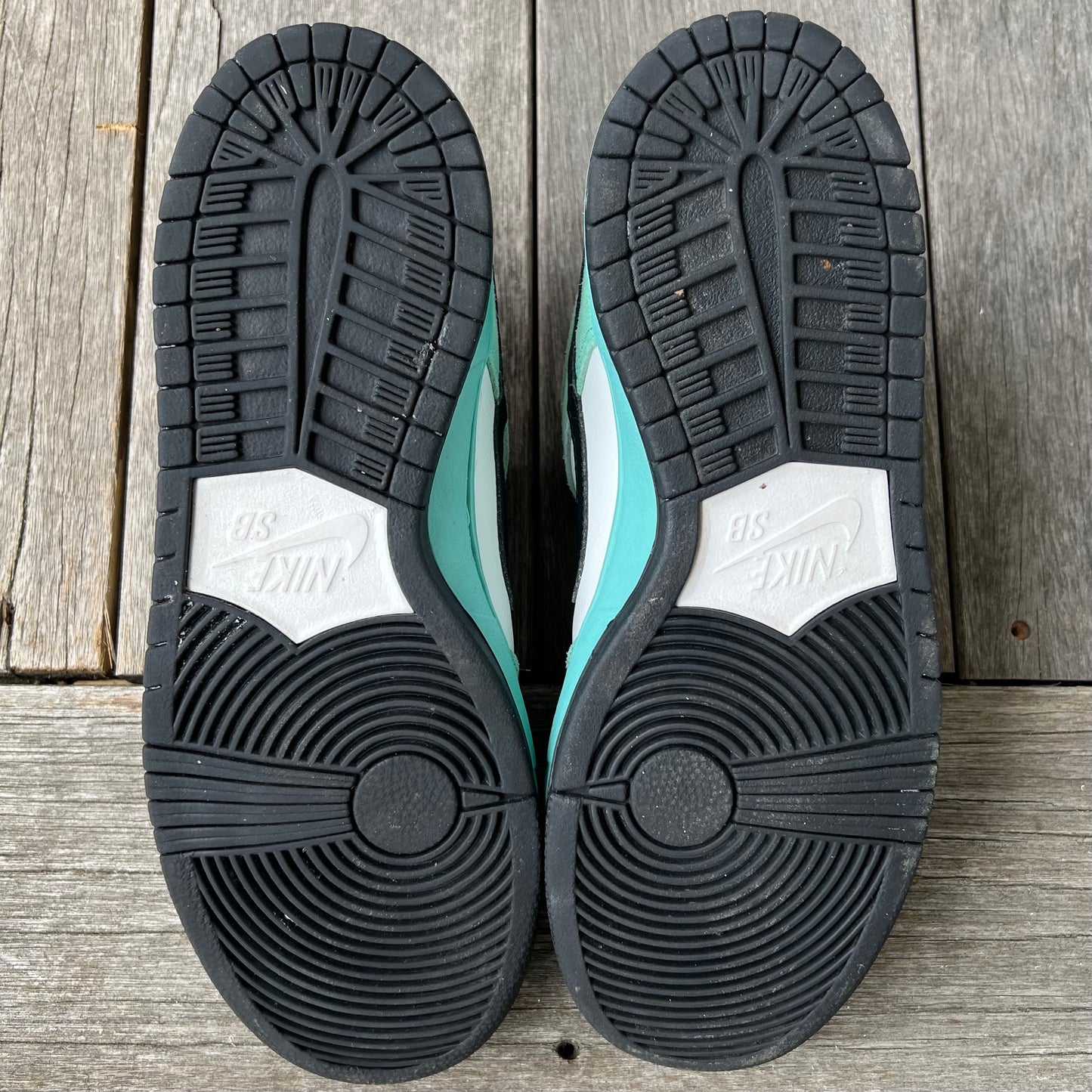 Nike SB Dunk Low Sea Crystal Size 10