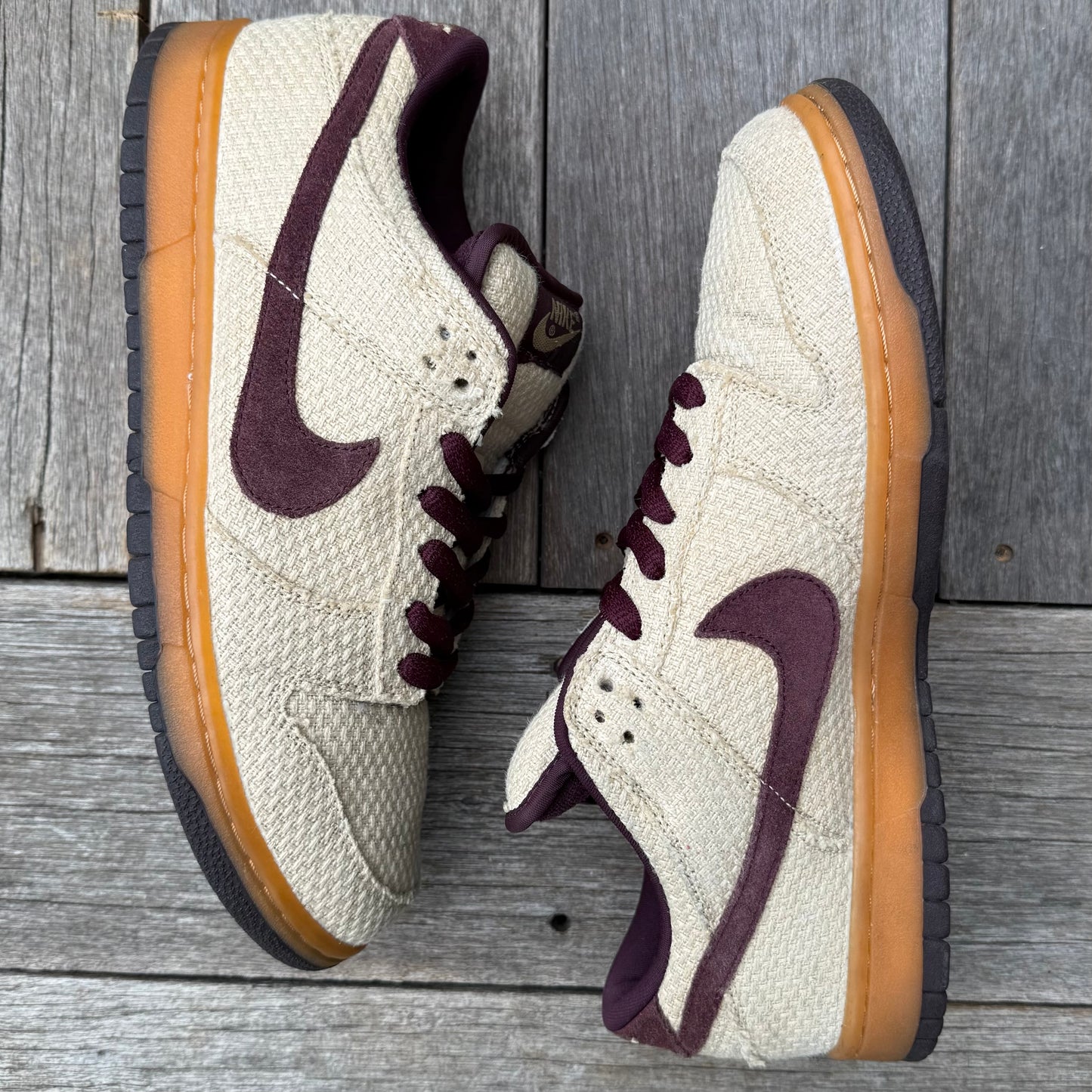 Nike SB Dunk Low Red Hemp Size 10