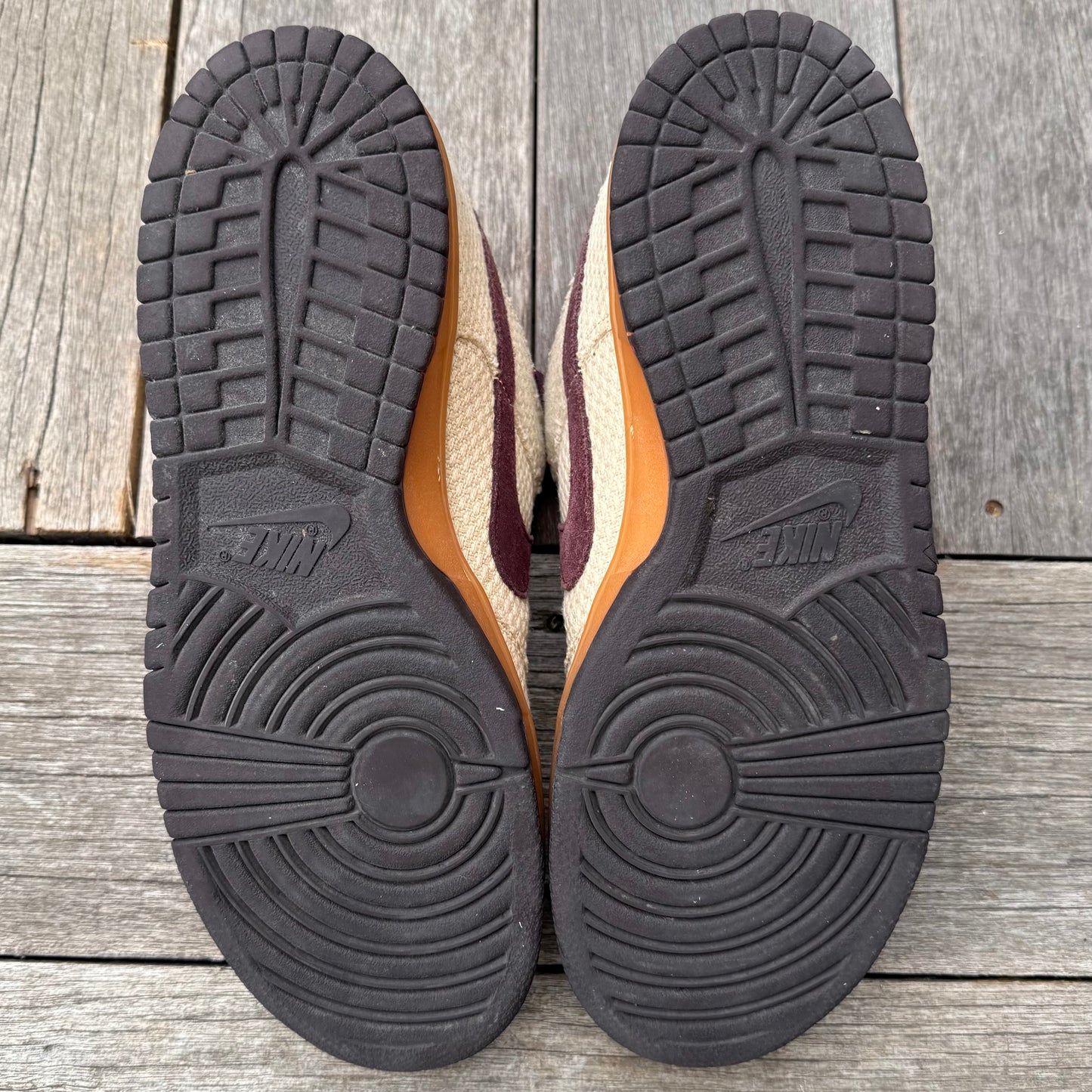 Nike SB Dunk Low Red Hemp Size 10