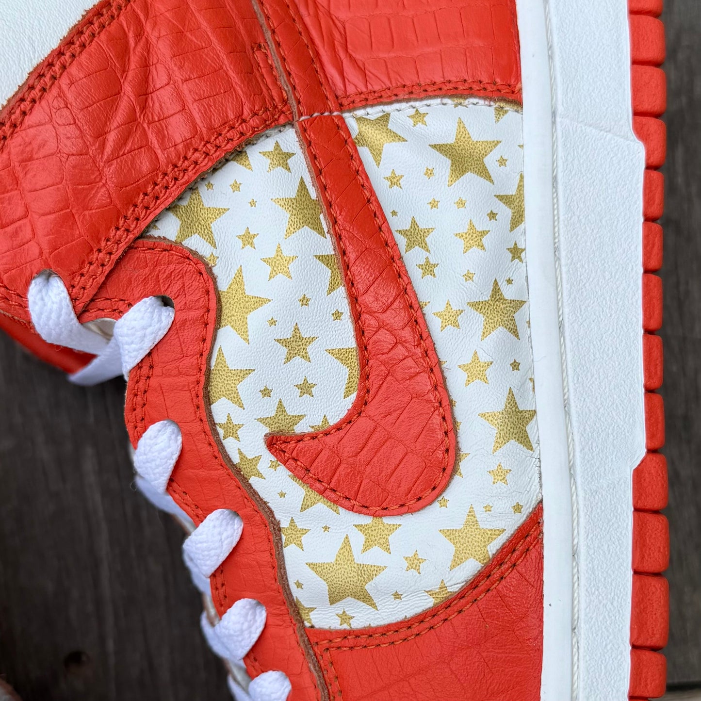 Nike SB Dunk High Orange Supreme Size 9