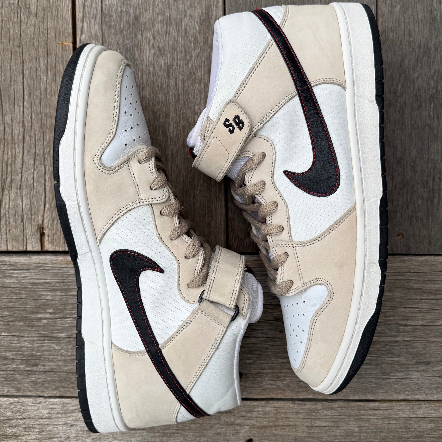 Nike SB Dunk Mid Light Bone Size 13