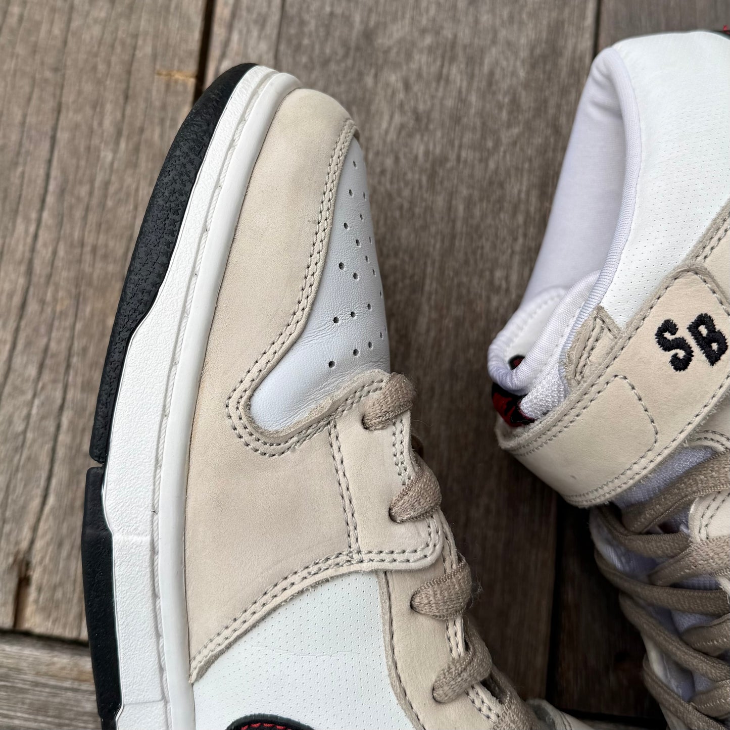 Nike SB Dunk Mid Light Bone Size 13