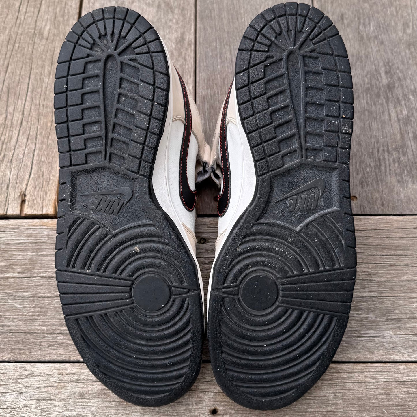 Nike SB Dunk Mid Light Bone Size 13