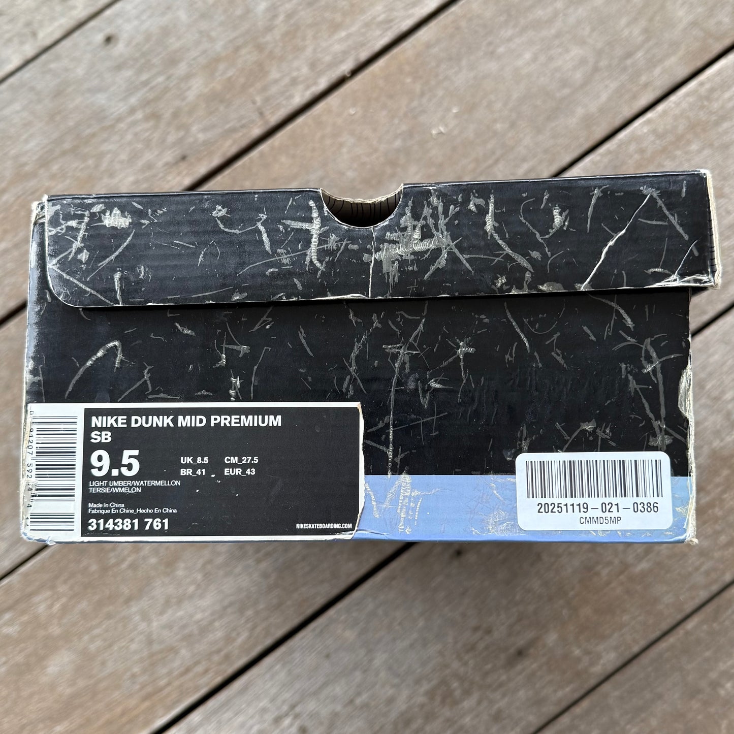 Nike SB Dunk Mid Three Bears Mama Bear Size 9.5