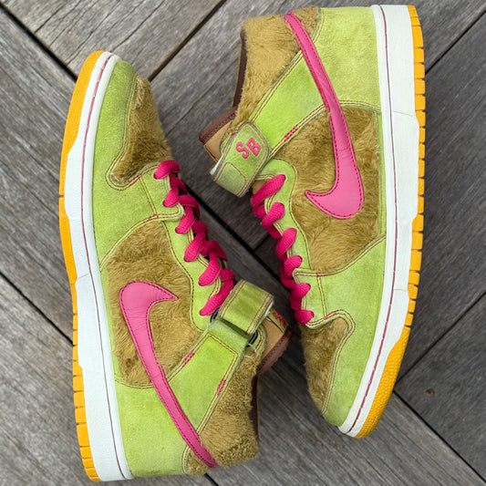 Nike SB Dunk Mid Three Bears Mama Bear Size 9.5