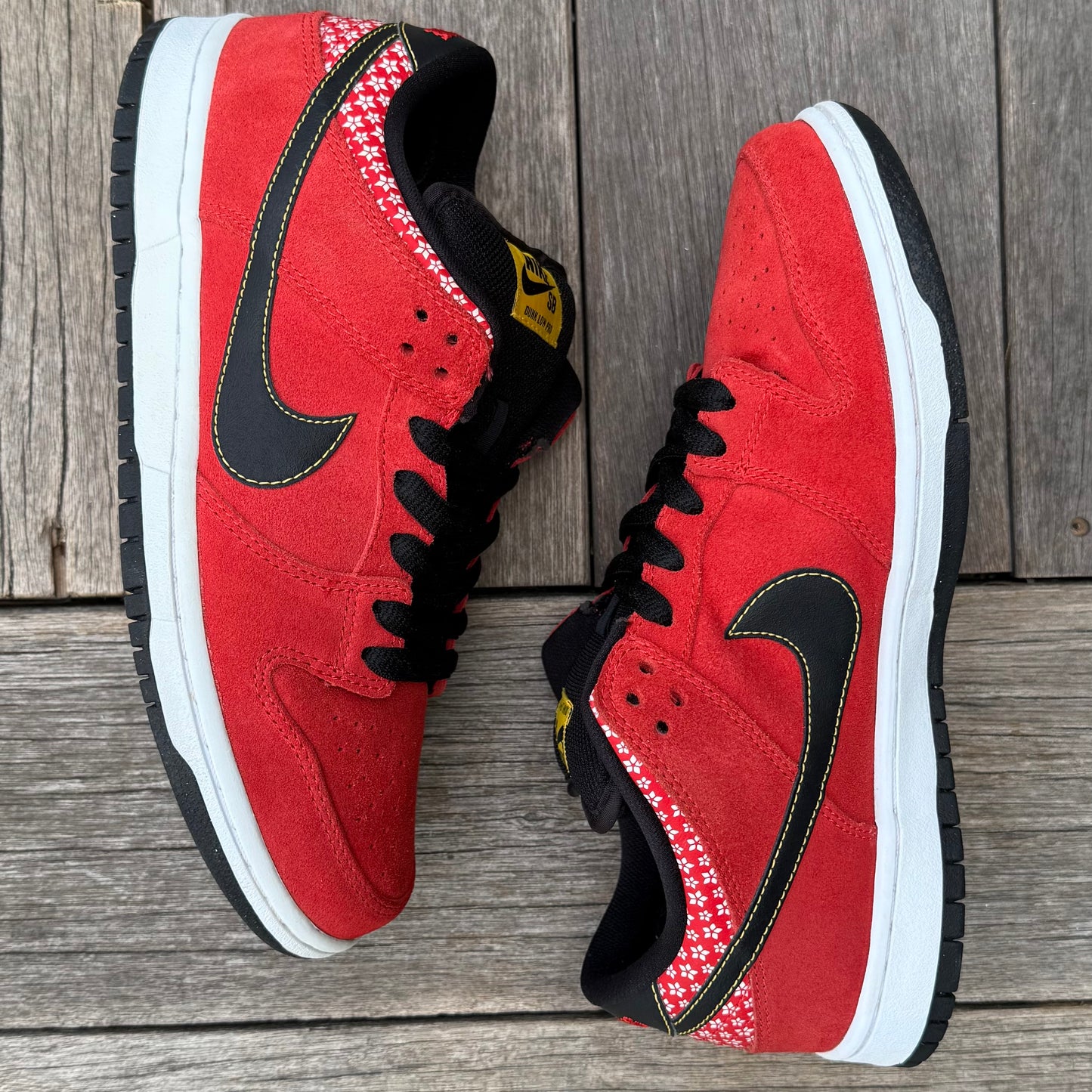 Nike SB Dunk Low Red Firecracker Size 8.5
