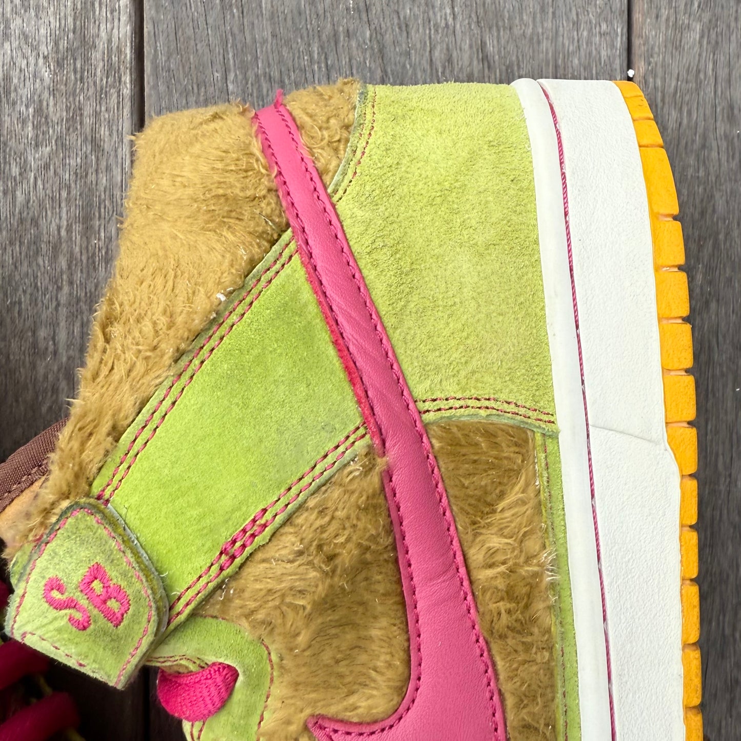 Nike SB Dunk Mid Three Bears Mama Bear Size 9.5