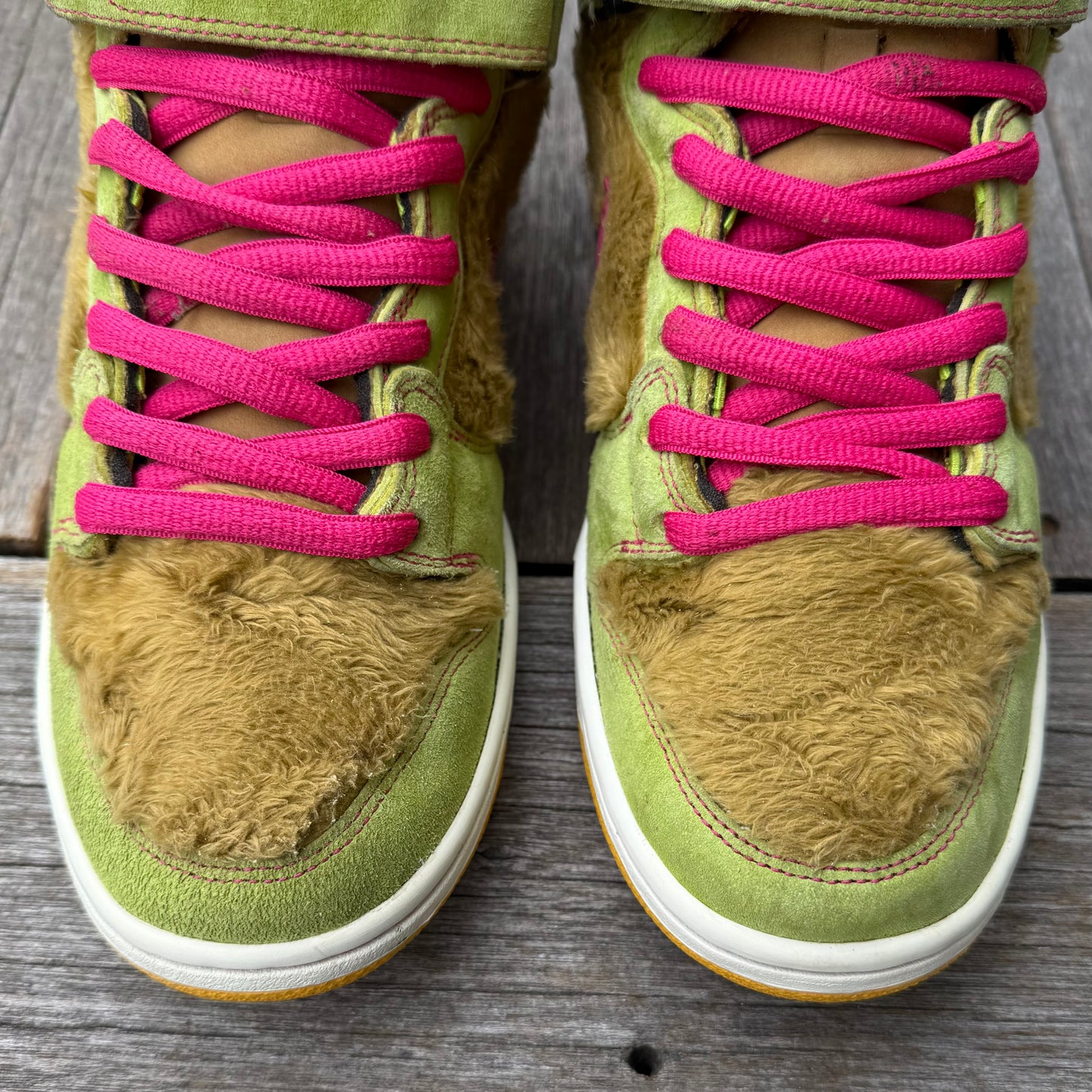 Nike SB Dunk Mid Three Bears Mama Bear Size 9.5