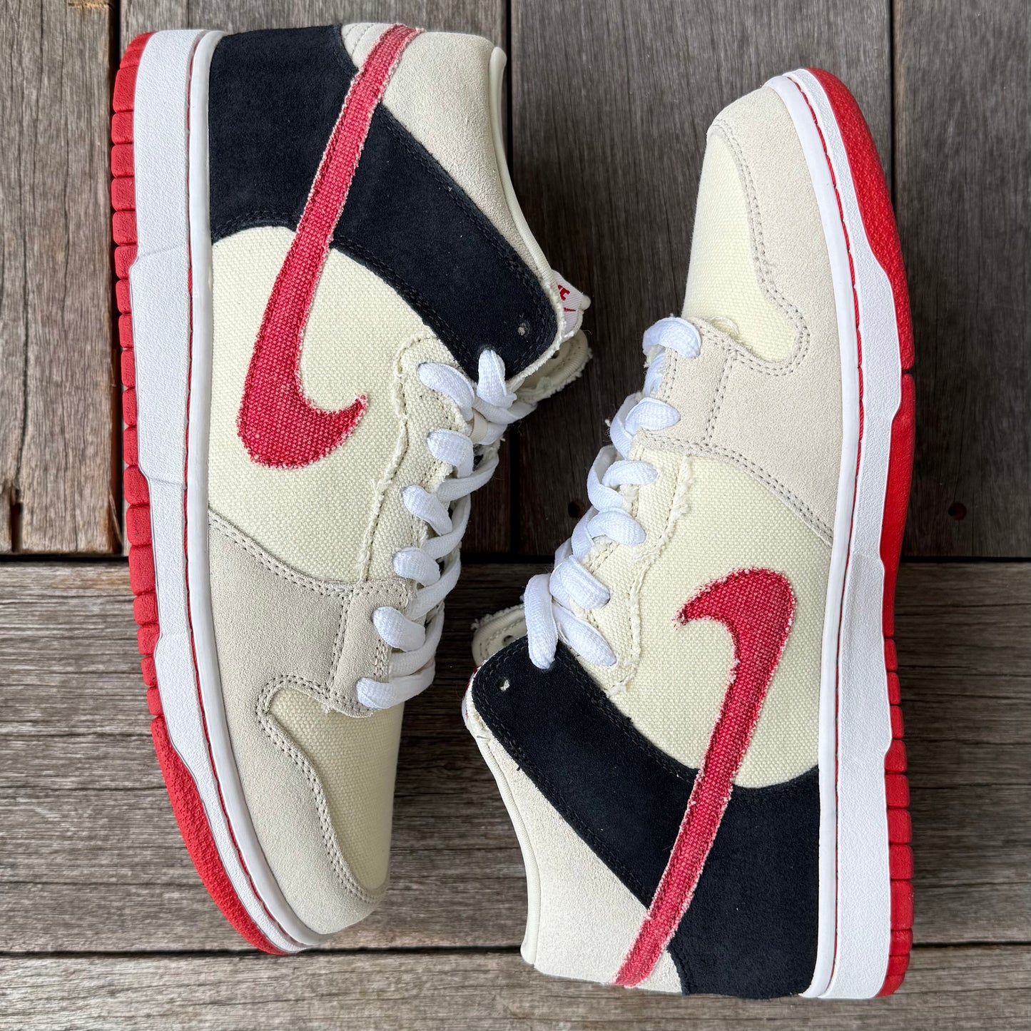 Nike SB Dunk Mid Ryu Street Fighter Size 9.5