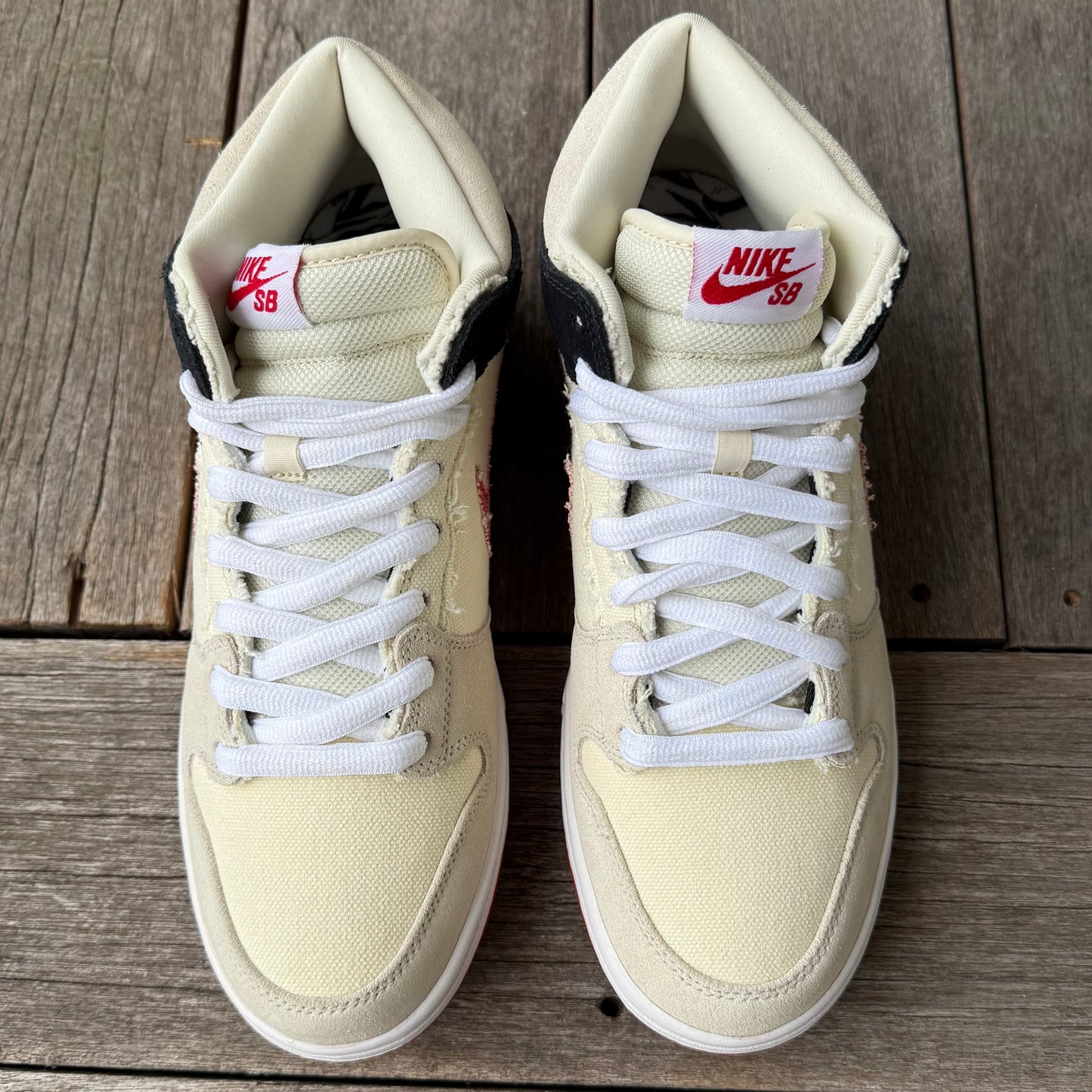 Nike SB Dunk Mid Ryu Street Fighter Size 9.5
