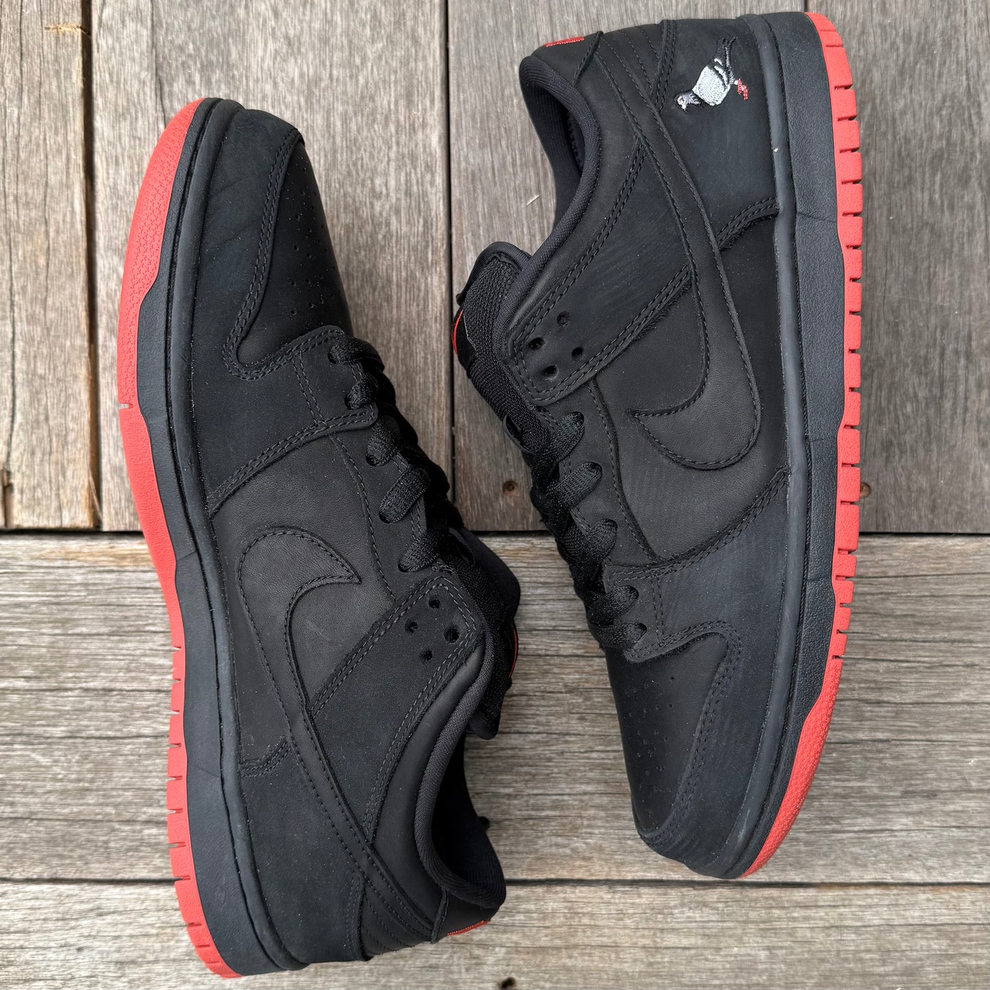 Nike SB Dunk Low Black Pigeon Size 10.5