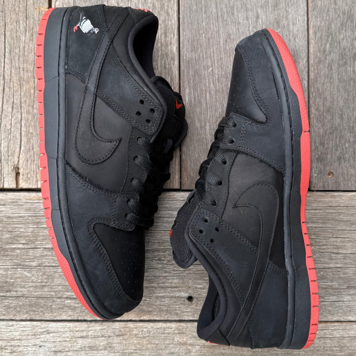 Nike SB Dunk Low Black Pigeon Size 10.5