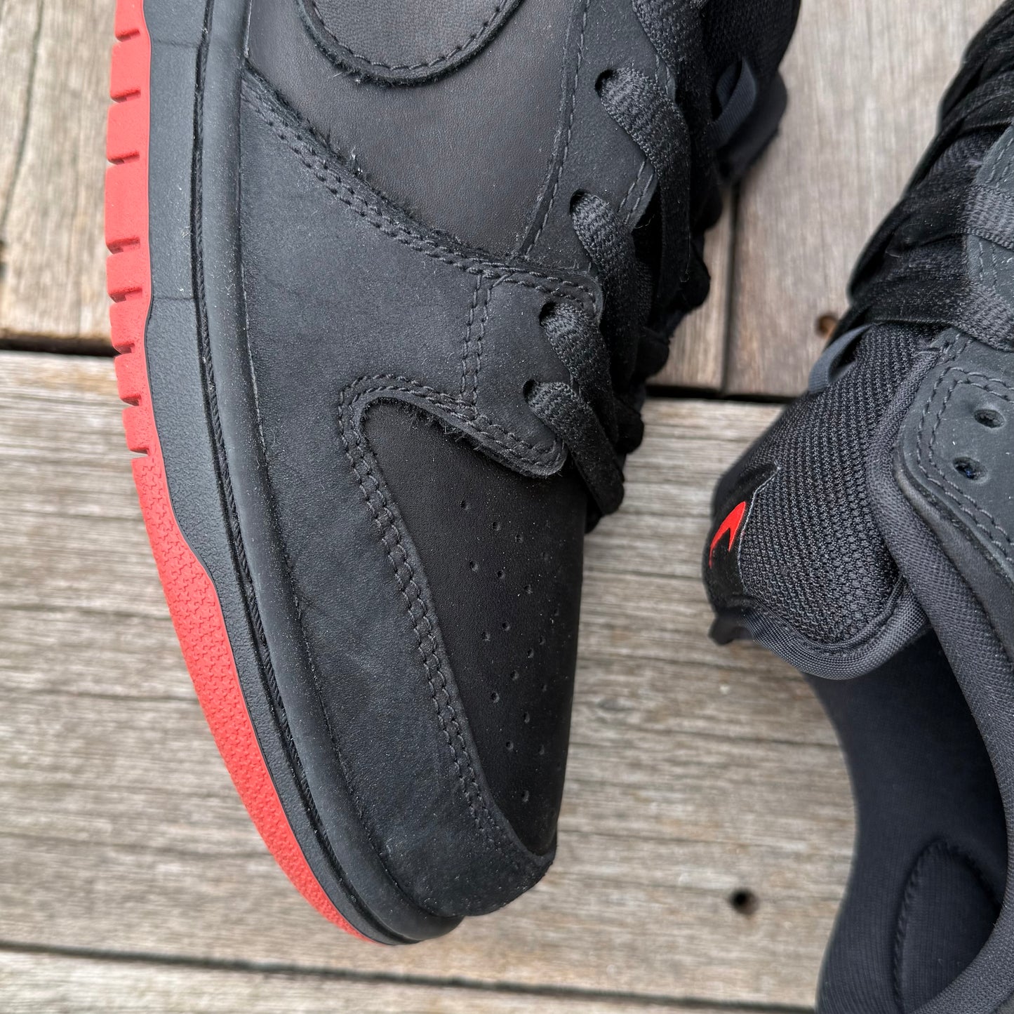 Nike SB Dunk Low Black Pigeon Size 10.5