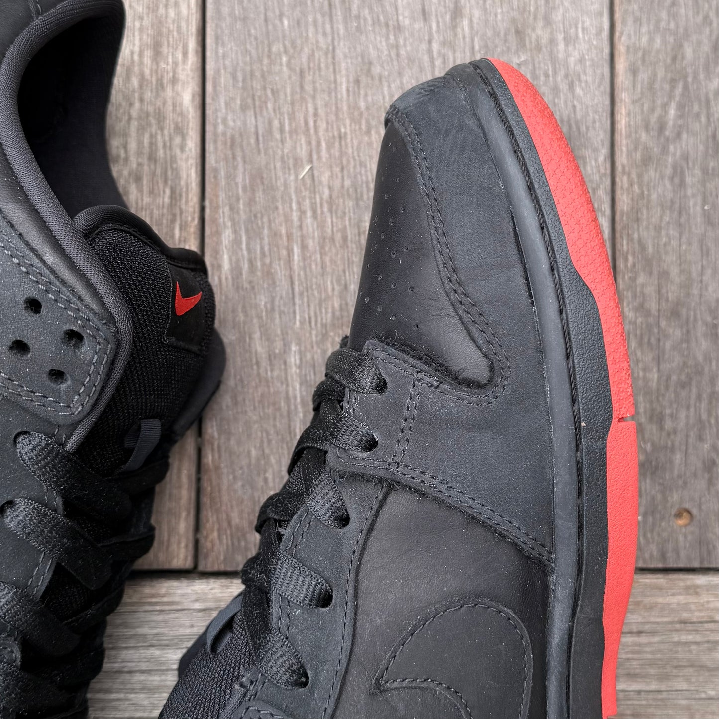 Nike SB Dunk Low Black Pigeon Size 10.5