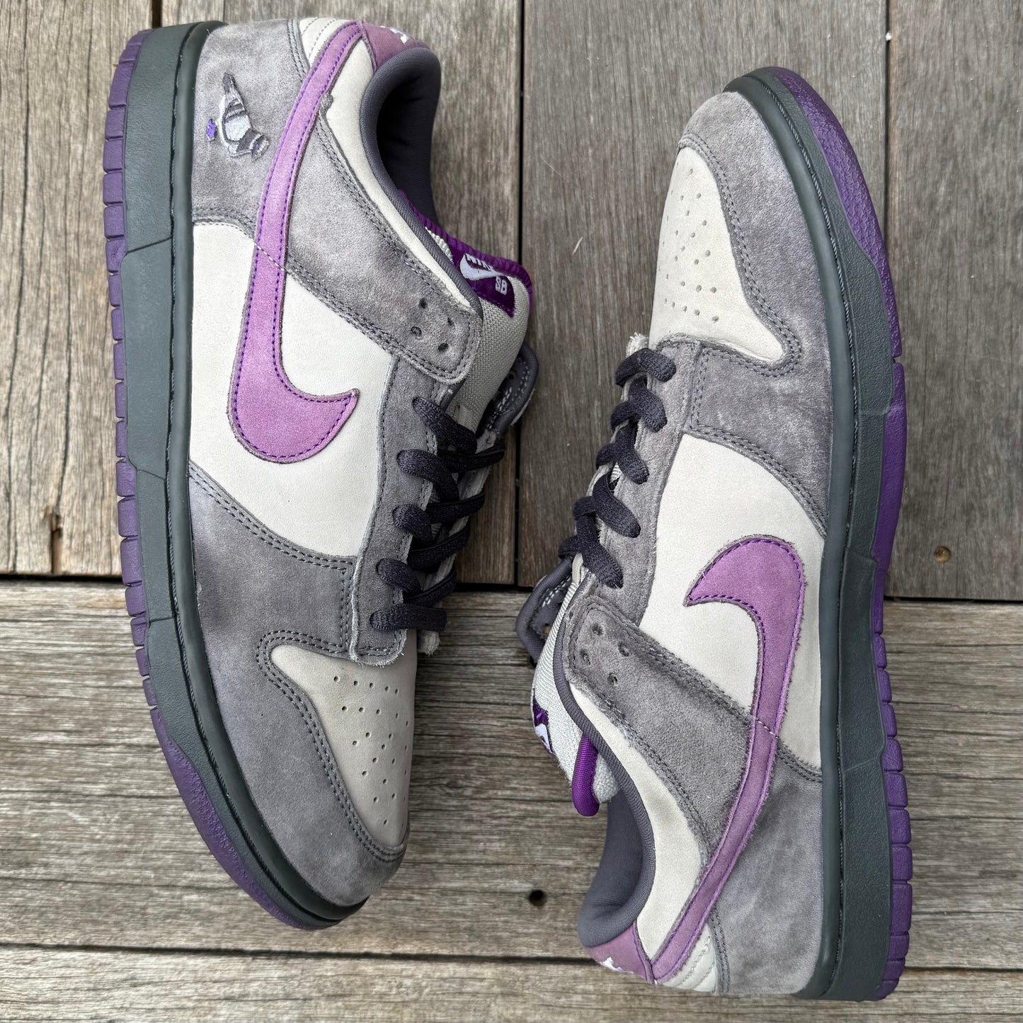 Nike SB Dunk Low Purple Pigeon  Size 11.5