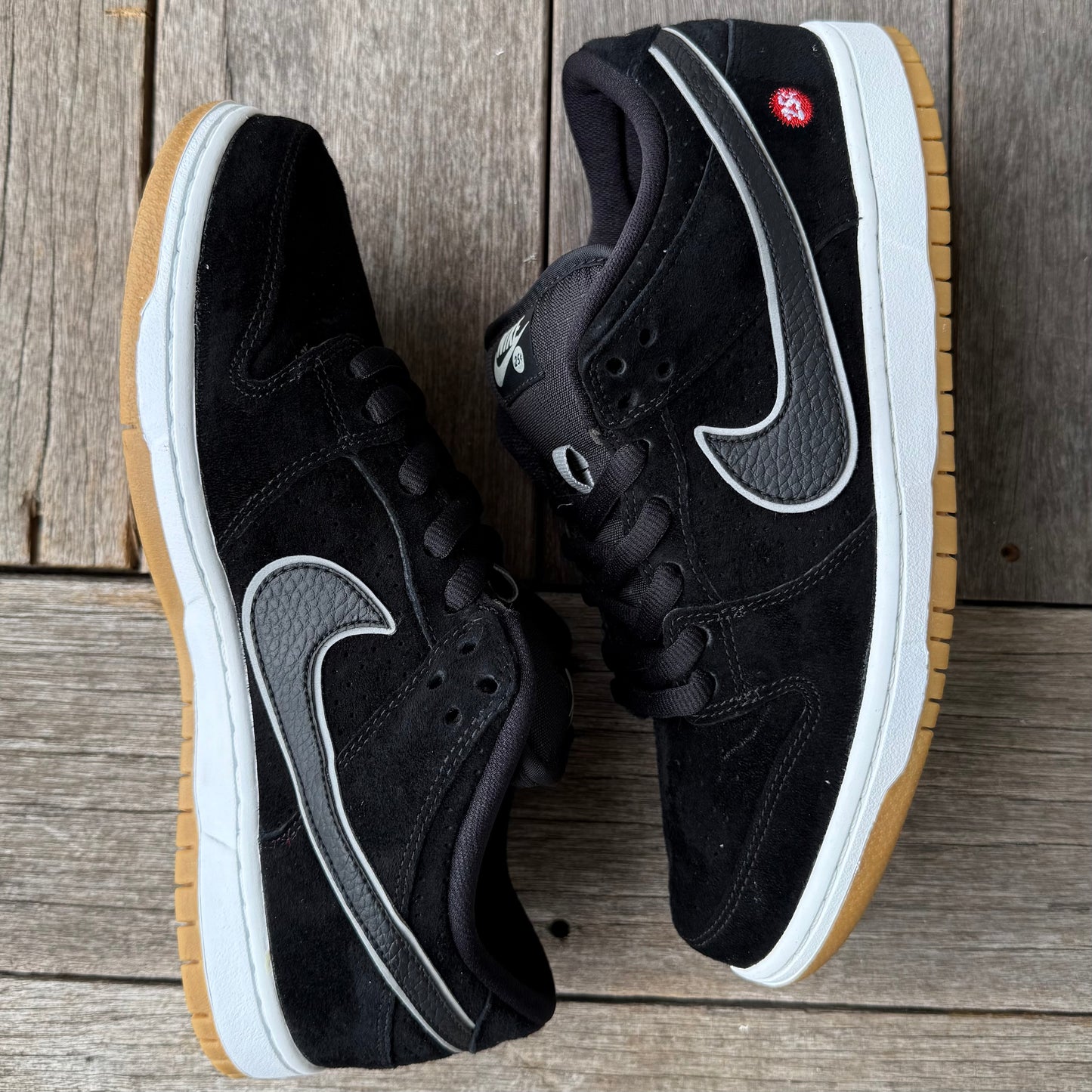 Nike SB Dunk Low QuarterSnacks Size 9.5