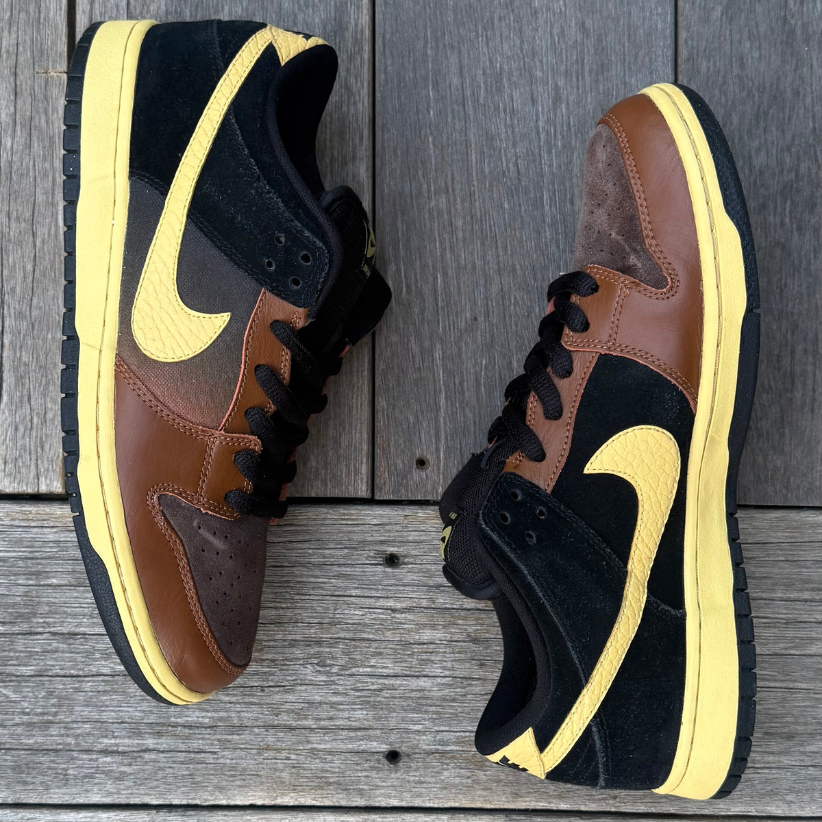 Nike SB Dunk Low Black & Tan Size 9.5