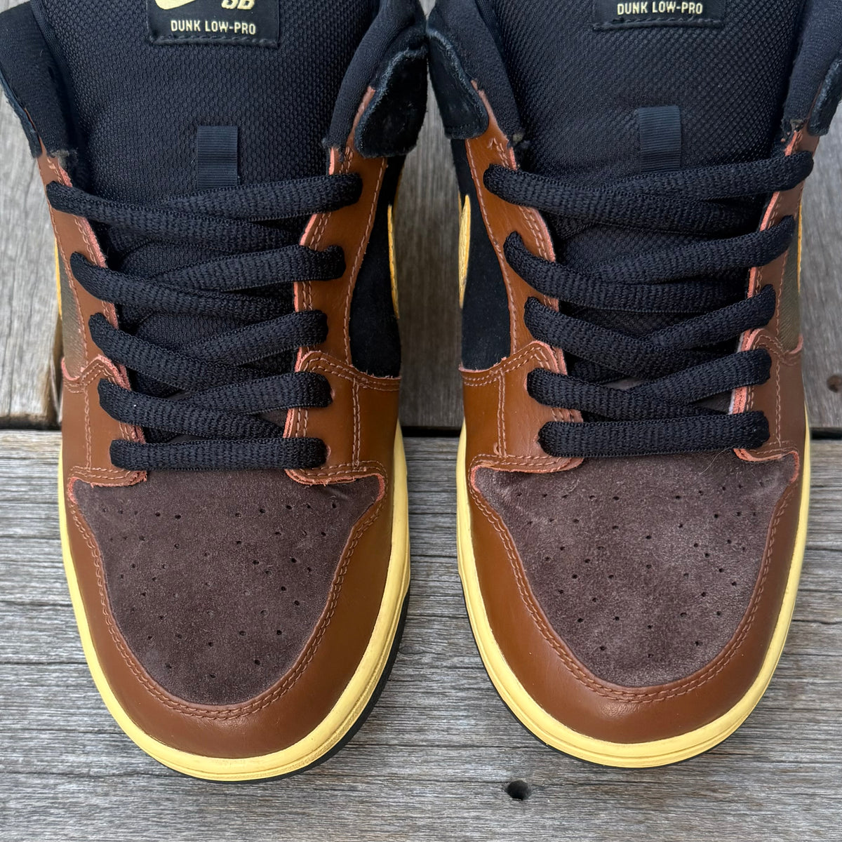 Nike SB Dunk Low Black & Tan Size 9.5