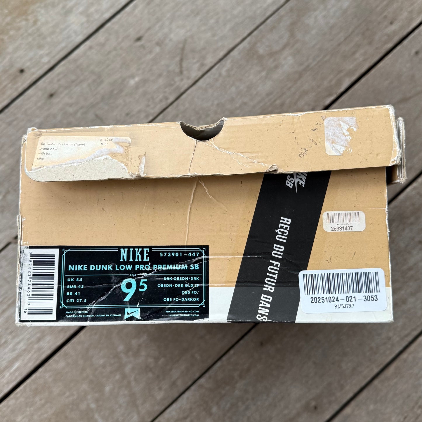 Nike SB Dunk Low Blue Levi’s SAMPLE Size 9.5