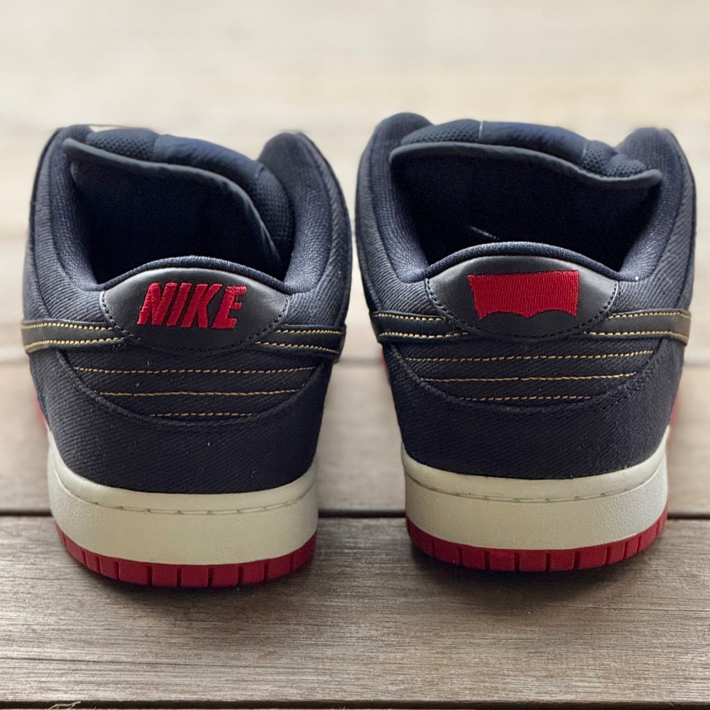 Nike SB Dunk Low Blue Levi’s SAMPLE Size 9.5