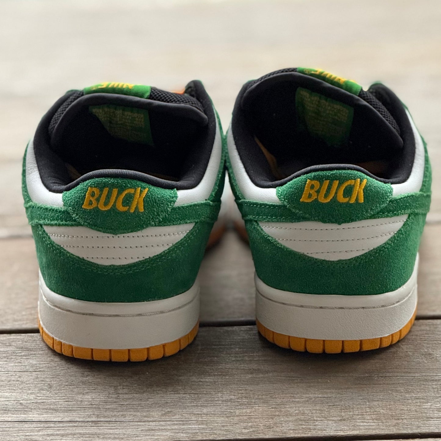 Nike SB Dunk Low Buck Size 9