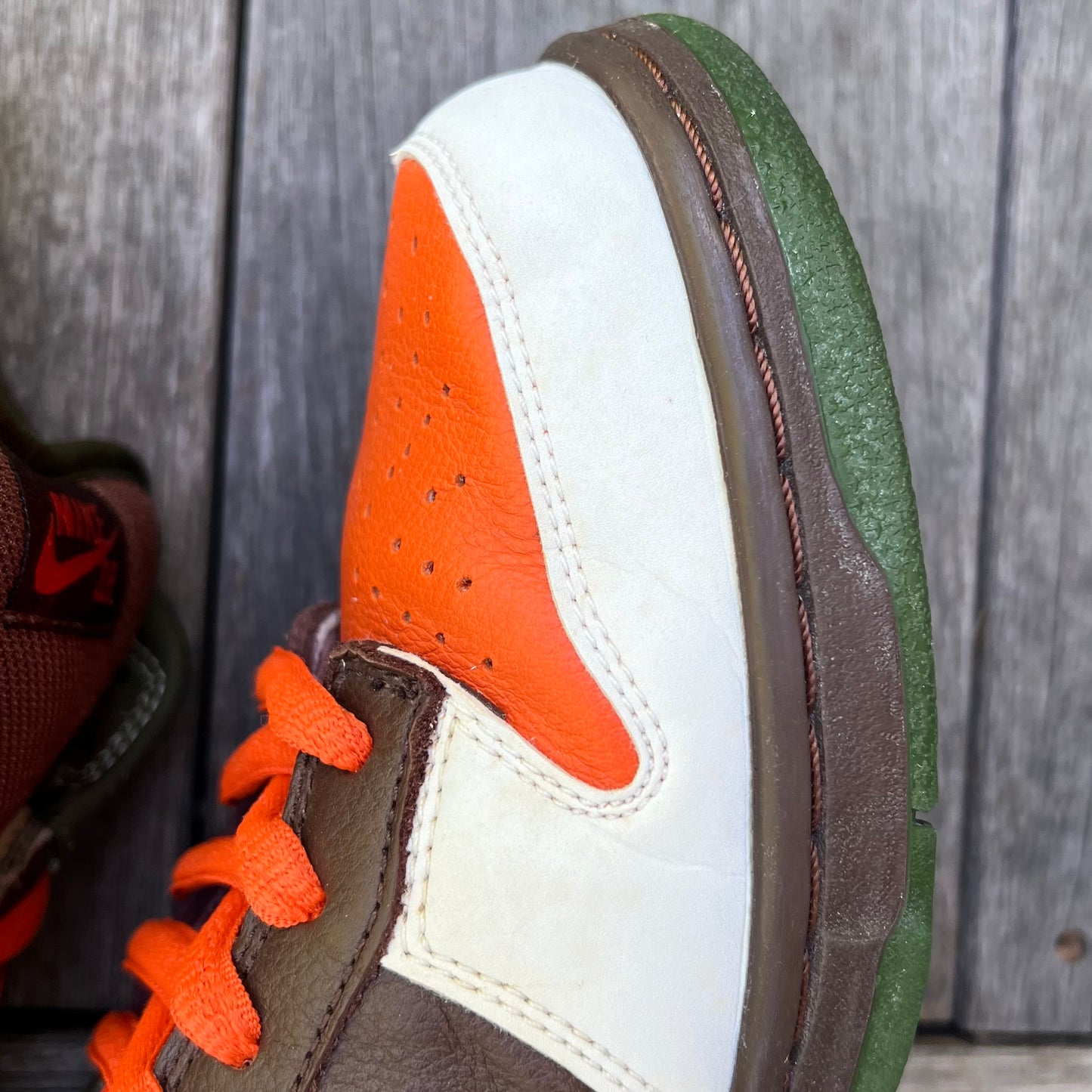 Nike SB Dunk Low Oompa Loompa Size 10