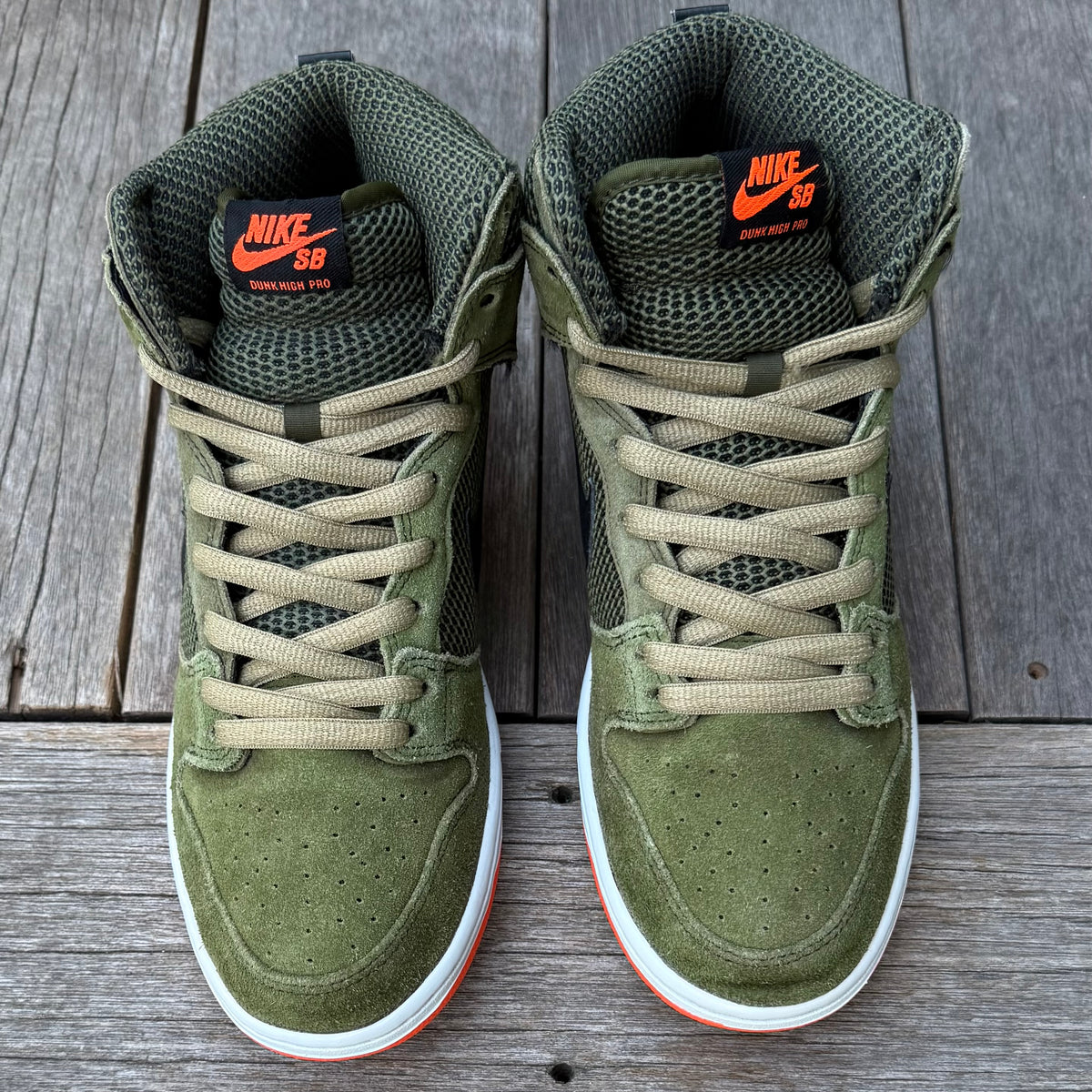 Nike SB Dunk High Faded Olive Hyper Crimson  Size 9.5