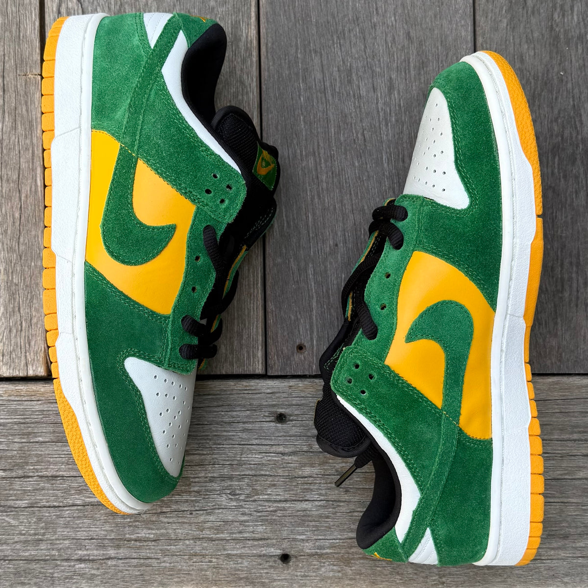 Nike SB Dunk Low Buck Size 10