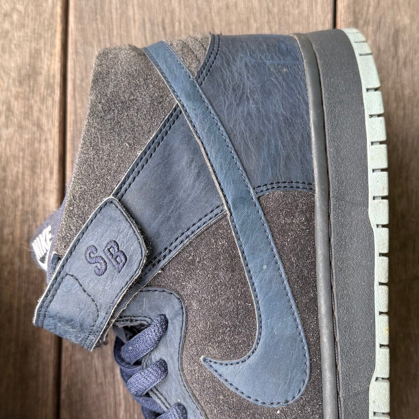 Nike SB Dunk Mid Obsidian Navy Size 12
