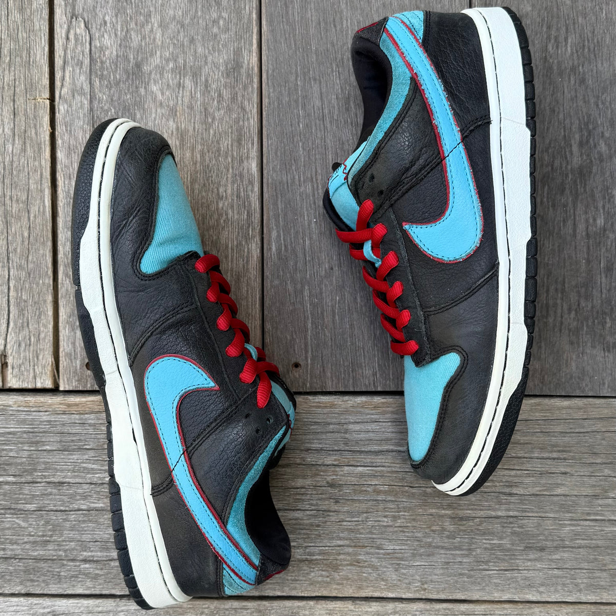 Nike SB Dunk Low Angels & Demons Size 10