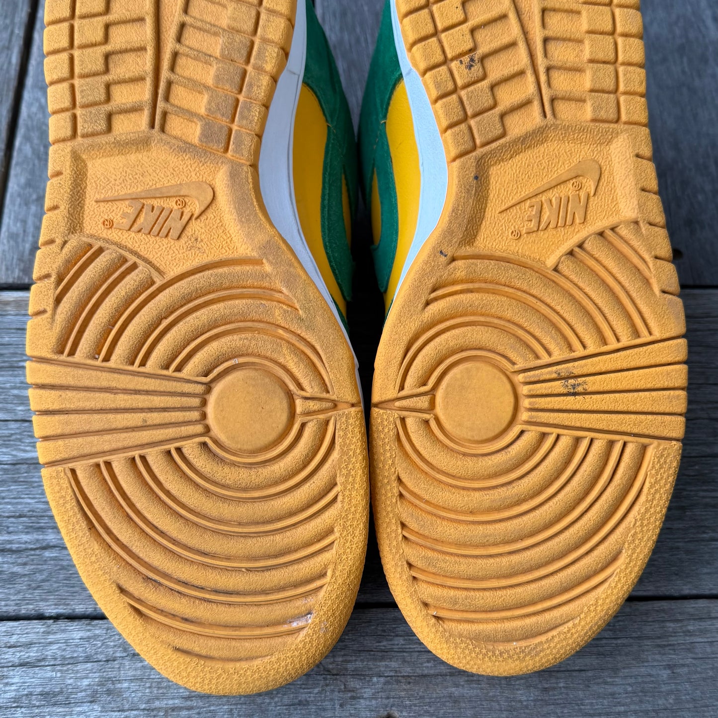 Nike SB Dunk Low Buck Size 9