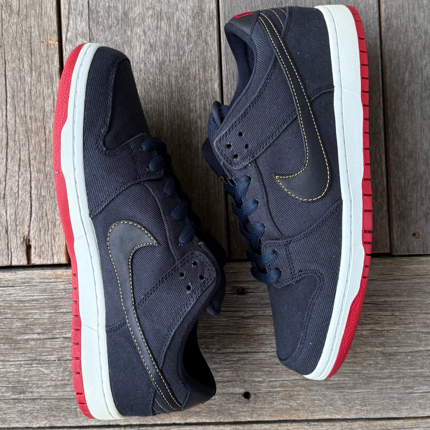 Nike SB Dunk Low Blue Levi’s SAMPLE Size 9.5