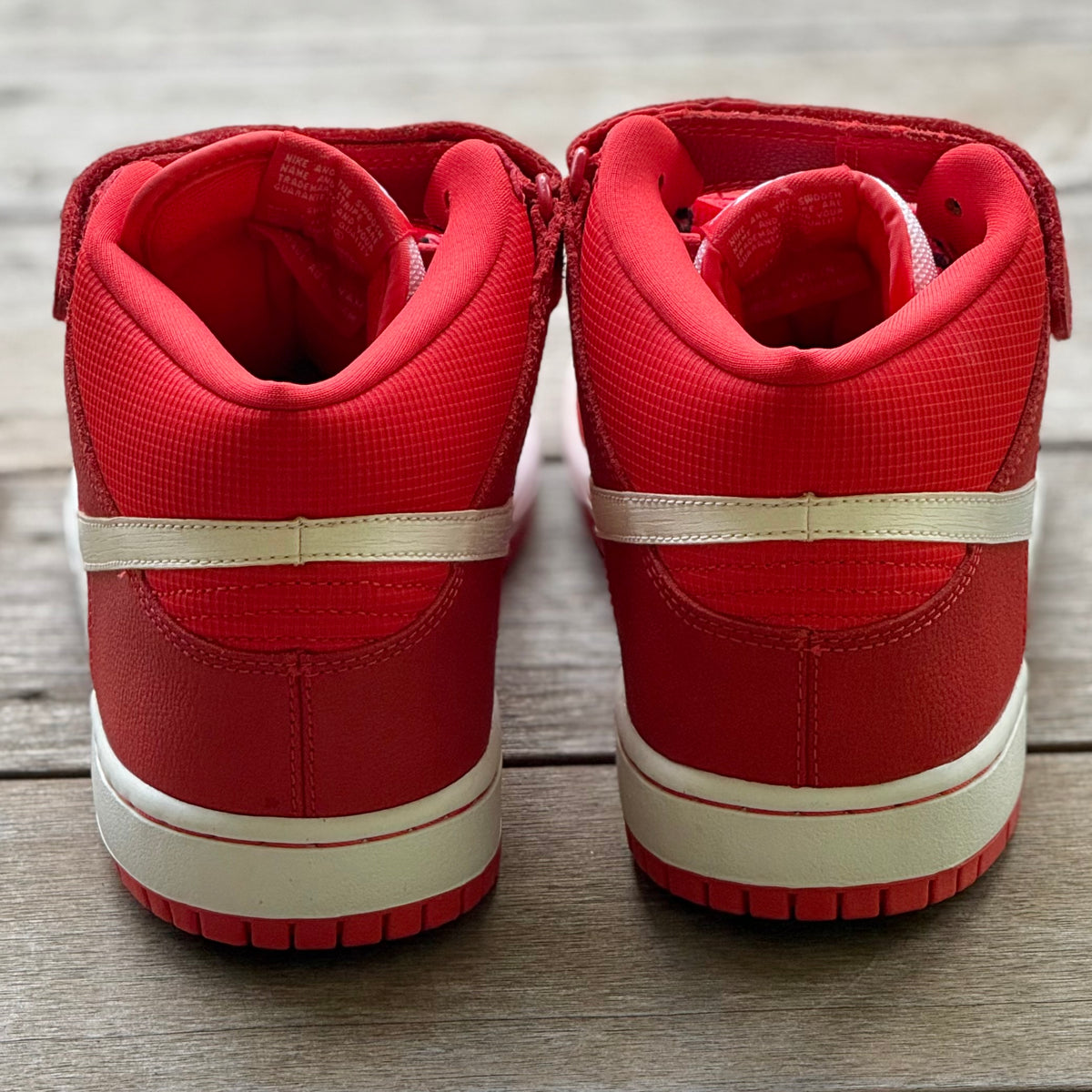 Nike SB Dunk Mid Lite Crimson White Size 10