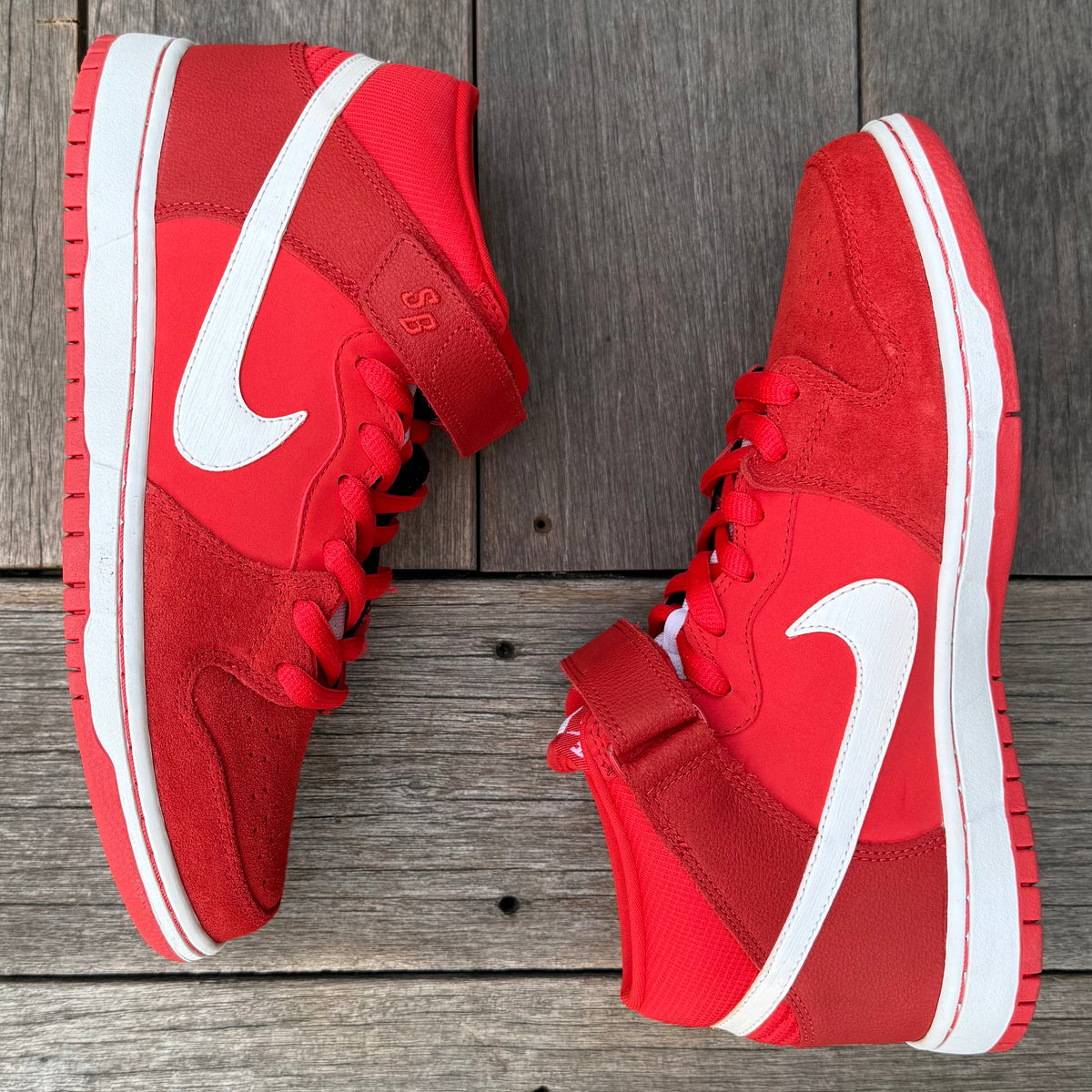 Nike SB Dunk Mid Lite Crimson White Size 10