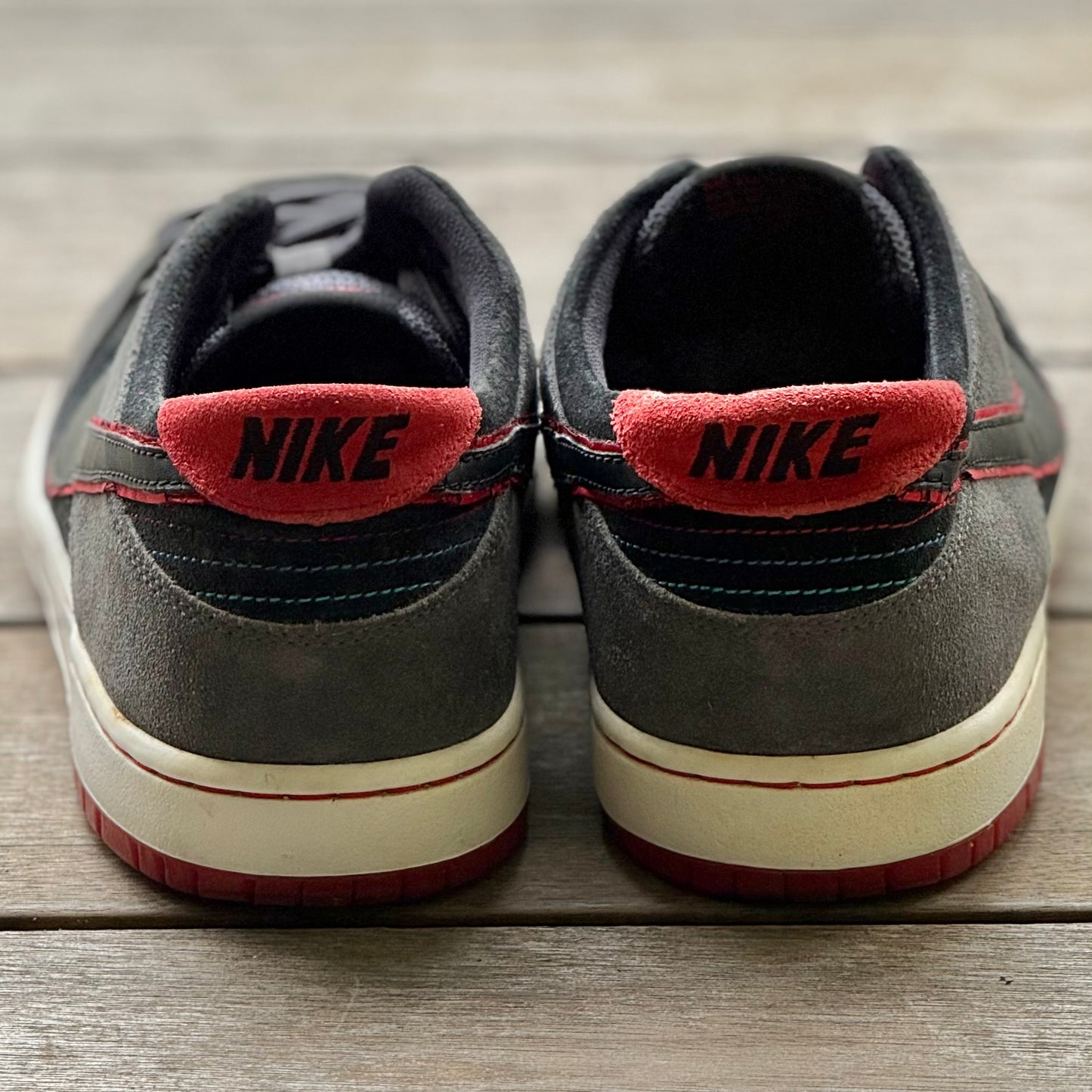 Nike SB Dunk Low Sports Car IW Size 10