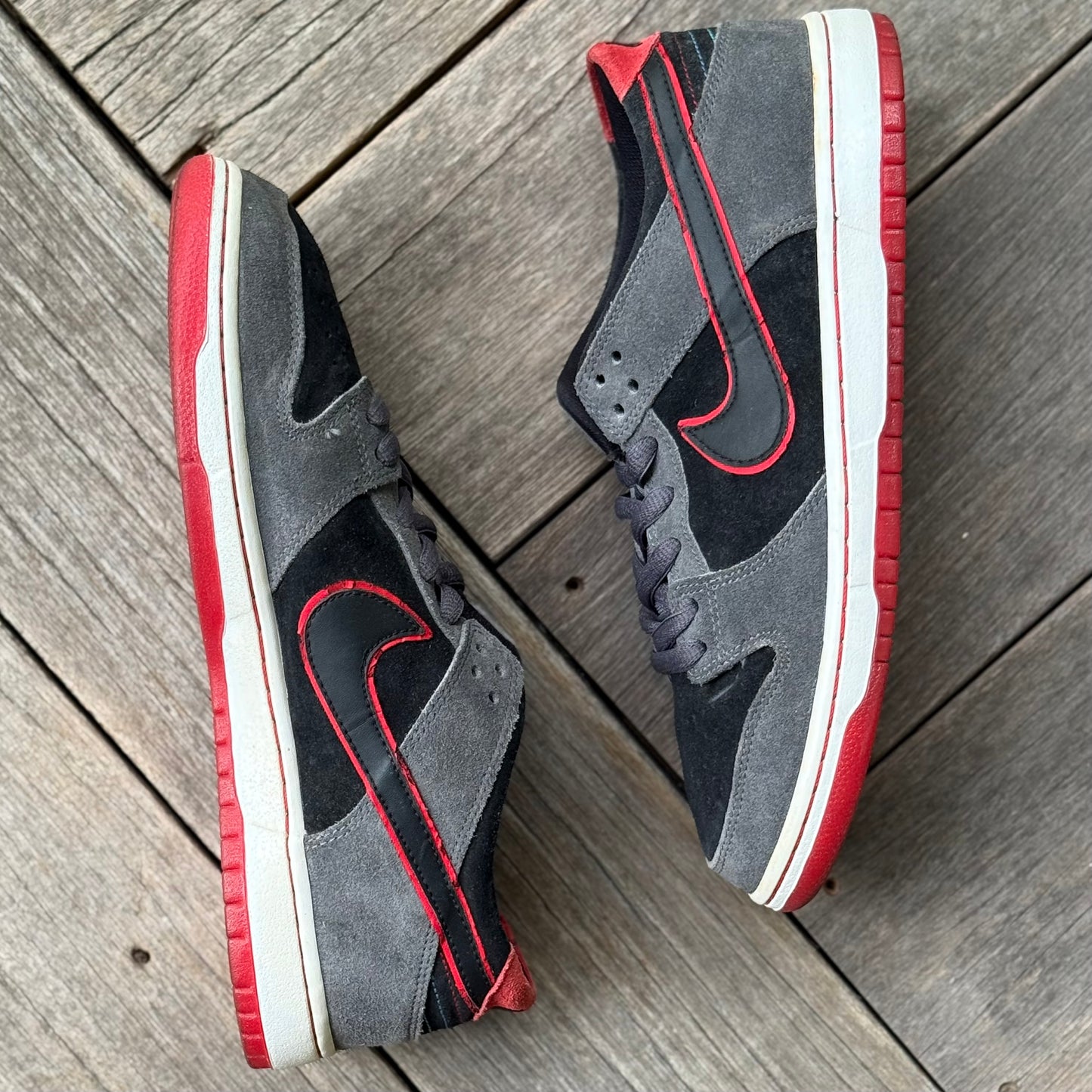 Nike SB Dunk Low Sports Car IW Size 10